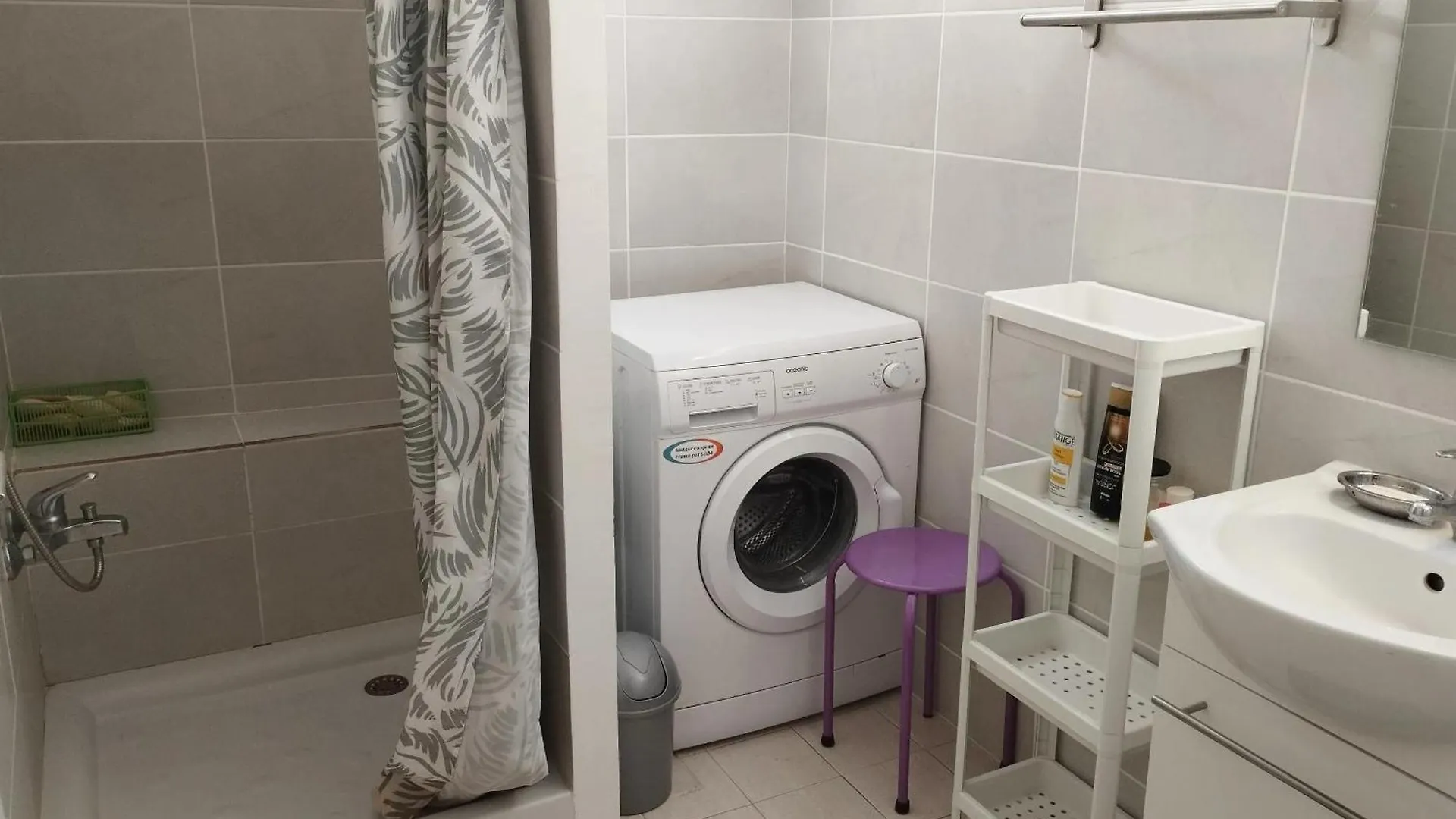 Appartement Lumineux Dans Le Centre De Digne-Les-Bains Avec Balcon.